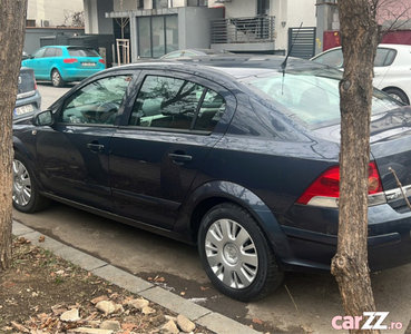 Opel Astra 2008 1.6i cu 90.000 km reali