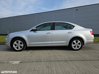 Skoda Octavia 1.6 TDI AMBITION DSG