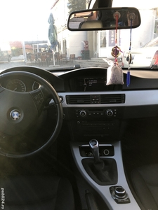 Vând BMW 318d facelift
