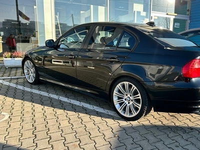 BMW Seria 3 320d Aut. Sport Line