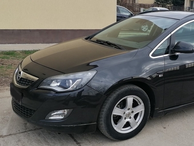 Opel Astra ASTRA J*1.7CDTI*2012*Euro 5*136CP*XENON*Climatroni*NAVI COLOR*Trapa*FISCAL