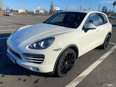 Porsche Cayenne 3.0 Diesel 2011 Bose Sound Suspensie activa Piele maro Bi-Xenon 19990-euro