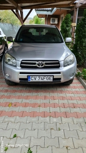 TOYOTA RAF4 2.2CDI