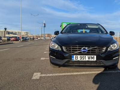 Volvo v60 2017, Motor 2.0 de Volvo nu Ford Unic proprietar 169000 km