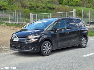 Volkswagen Golf R 4Motion (BlueMotion Technology) DSG