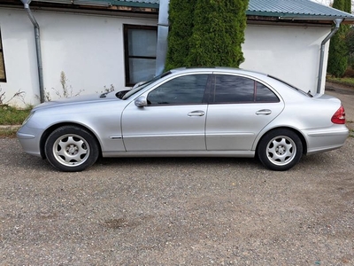 Mercedes-Benz clasa E200 CDI 122CP