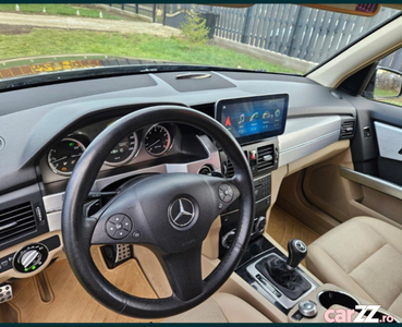 Mercedes-Benz GLK 280 V6 (231cp) 4MATIC, 7G-TRONIC