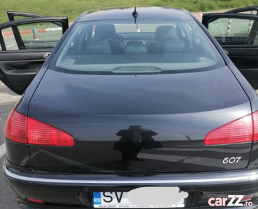 Peugeot 607 masina