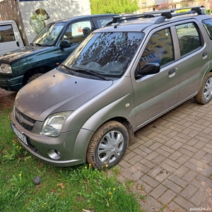 Vând suzuki ignis 2004,4 4