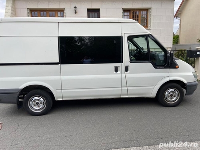 ocazie! Vand Ford Transit motor 2.0, dura torq DI. RCA 12 luni, anvelope noi de iarna