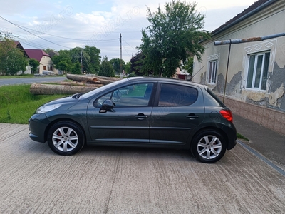 Peugeot 207 înmatriculat acte la zi benzina 1.6 klimatronic