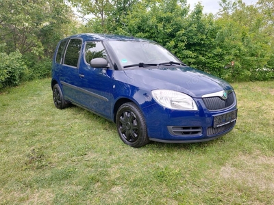 Skoda Roomster 1.2i cu 70cp, an 2009, AC,incalzire scaune