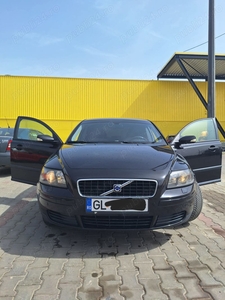 Vând Volvo S40