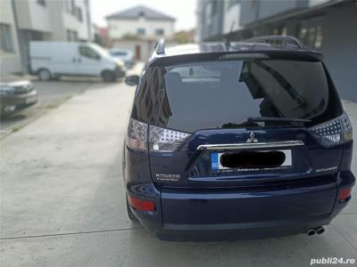 Mitsubishi Outlander SUV