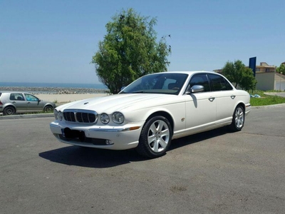 Jaguar XJ6