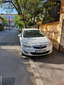 Opel Astra J, Gpl , 2010 .