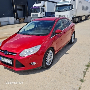 Vând Ford Focus 1,6- stare impecabilă