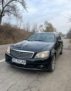 Vând Mercedes C class