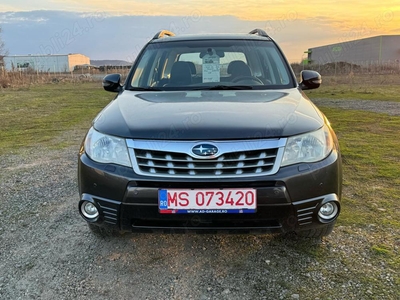 Vand Subaru Forester 2.0 benzina, 2012, automata