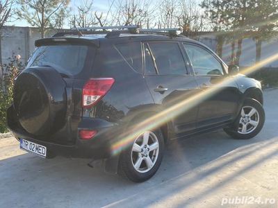 Vând Toyota Rav4, 2,2D-4D Luxury, 2007, 5.200