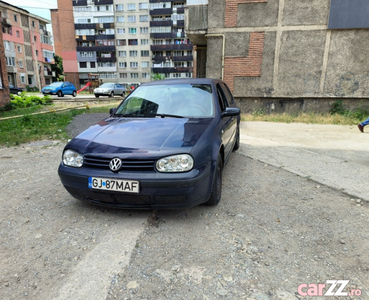 Sau Schimb Vw Golf 4 1.4 benzina 2003.