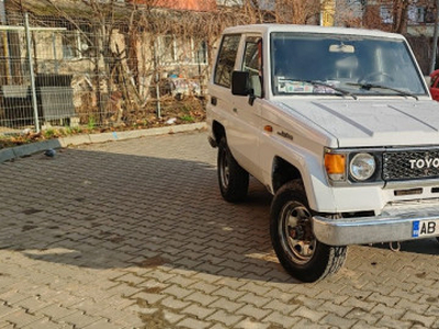 Toyota land cruiser j70