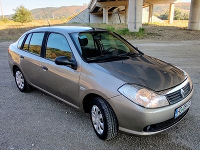 Renault symbol Thalia 1.4 benzina 83000km