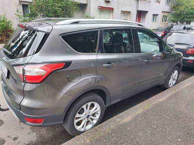 Vând Ford Kuga 2018 4x4 180CP