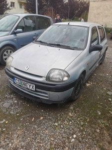 Vând Renault Clio