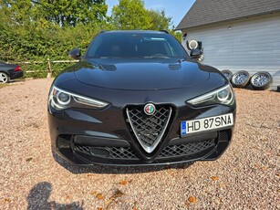 Alfa Romeo Stelvio 2.9 V6 Turbo AWD AT8 Quadrifoglio