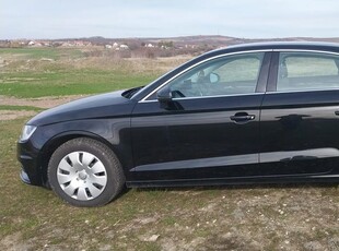 Audi A3 1.6 TDI clean Ambiente