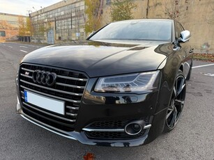 Audi S8 4.0 TFSI quattro Tiptronic