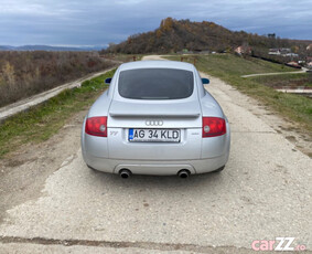 Audi TT quattro 224cp