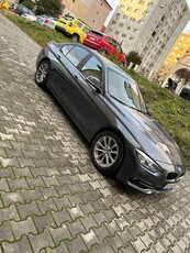 BMW Seria 3 320i xDrive AT