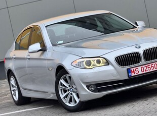 BMW Seria 5 520d Aut. Modern Line