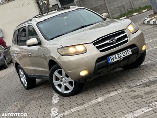 Hyundai Santa Fe 2.2 DSL VGT 5 SEATS 2WD MT COMFORT