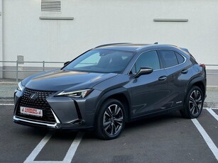 Lexus UX 250h 2.0L HEV 20H- (178 HP) 4X4 CVT Executive