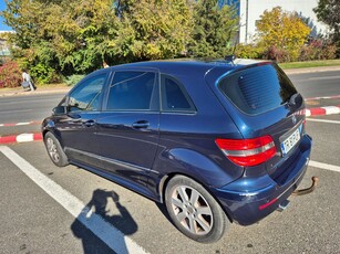 Mercedes-Benz B