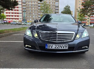 Mercedes-Benz E 220 CDI DPF BlueEFFICIENCY Automatik Elegance