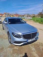 Mercedes-Benz E 220 d 9G-TRONIC