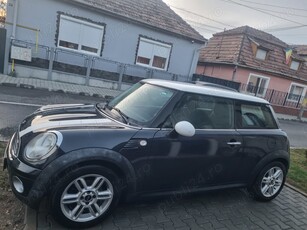 Mini Cooper 1.4 benzina inmatriculat de 1 saptamana