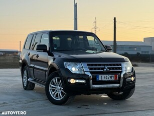 Mitsubishi Pajero 3.2 DI-D Instyle