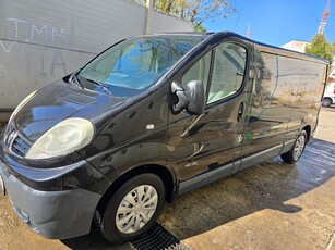 Renault Trafic 2.0 dCi 115 FAP Combi L2H1