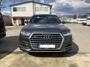 Vand autoturism marca Audi Q 7 S Line