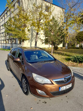 Vand Opel Astra J 2012