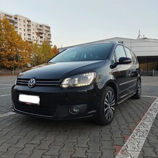 Volkswagen Touran 2.0 TDI DPF BlueMotion Technology DSG Comfortline