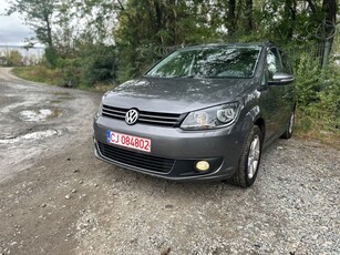 Volkswagen Touran 2.0 TDI DPF BlueMotion Technology DSG Comfortline