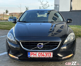 Volvo V40 2013 1.6 Momentum Keyless Camera