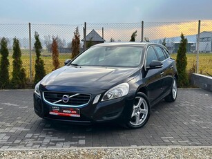 Volvo V60 D3 Start-Stop Basic