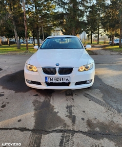 BMW Seria 3 320i Coupe